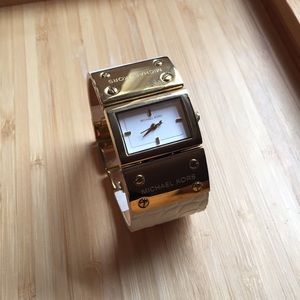 Michael Kors Watch MK2147